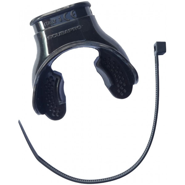 EMBOUT NOIR + COLLIER